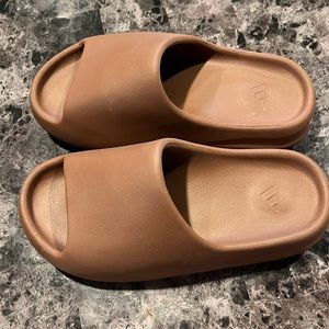 Yeezy Slides